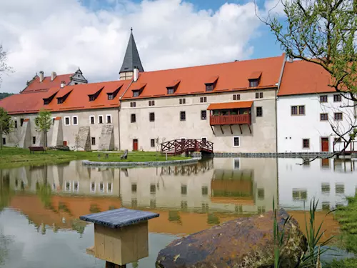 Zámek Libouchec nedaleko Ústí nad Labem se probouzí k životu