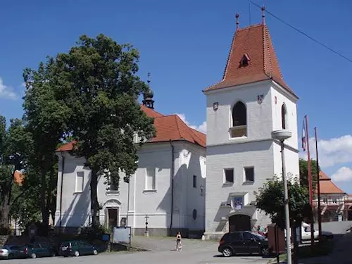 Kostel sv. Martina v Mladé Vožici
