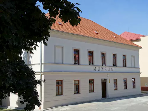 Regionální muzeum Kladrubska
