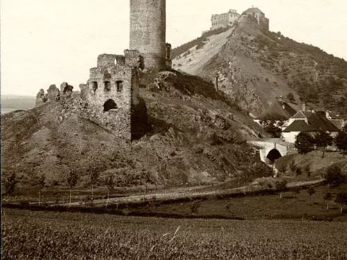 Historické fotky hradů a zámků