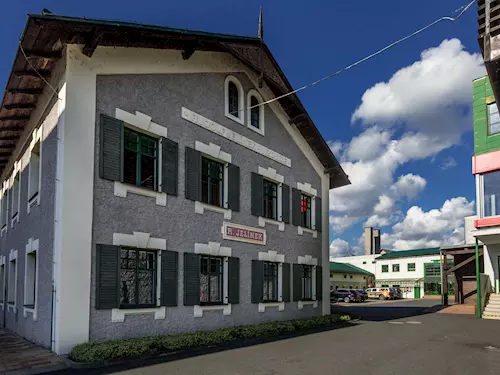 Hlavní budova společnosti RUDOLF JELÍNEK a.s.