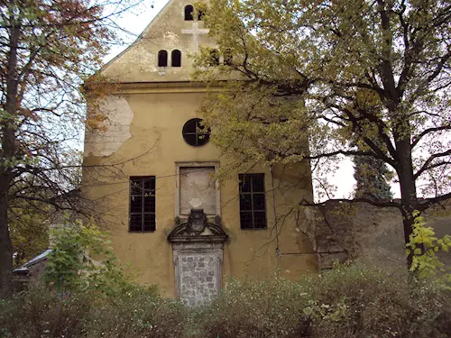 Kapucínský klášter s kostelem sv. Františka Serafinského v Zákupech