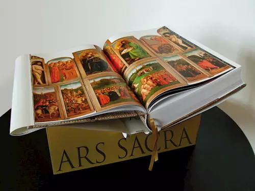 Kniha Ars sacra – nejtěžší kniha v České republice