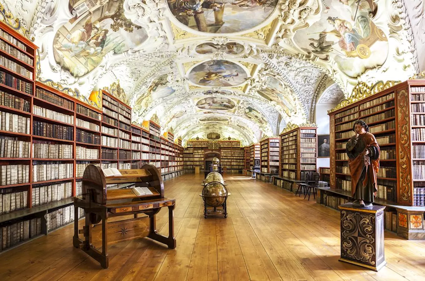 Knihovna Strahovského kláštera – druhá nejstarší církevní knihovna v Čechách