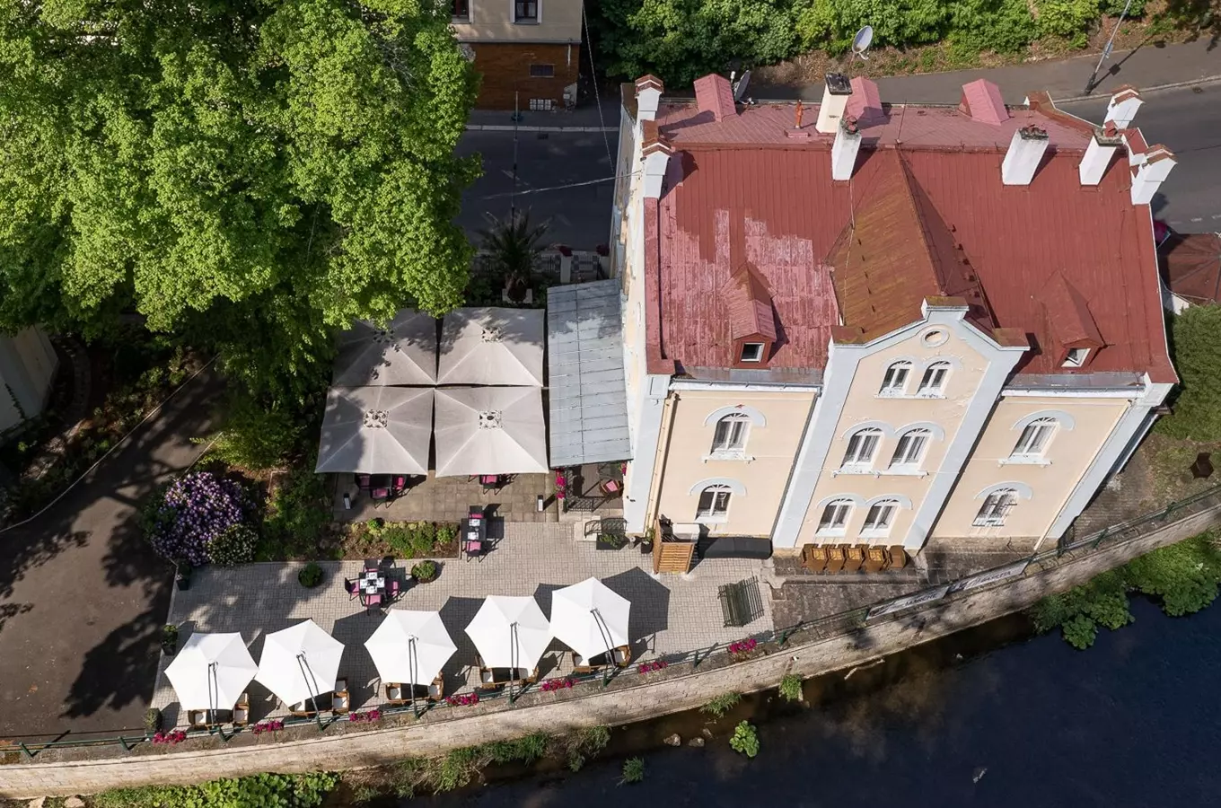 Hotel Villa Basileia Riverside v Karlových Varech