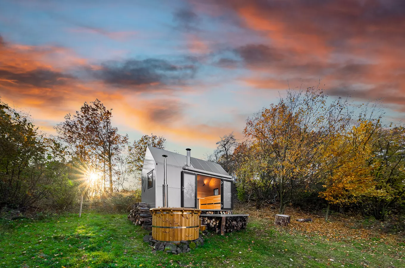 FoxHut – glamping v Českém středohoří