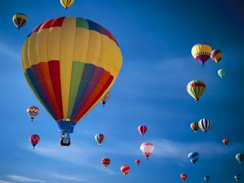 Balony na Sychrově aneb francouzská neděle bratří Montgolfierů