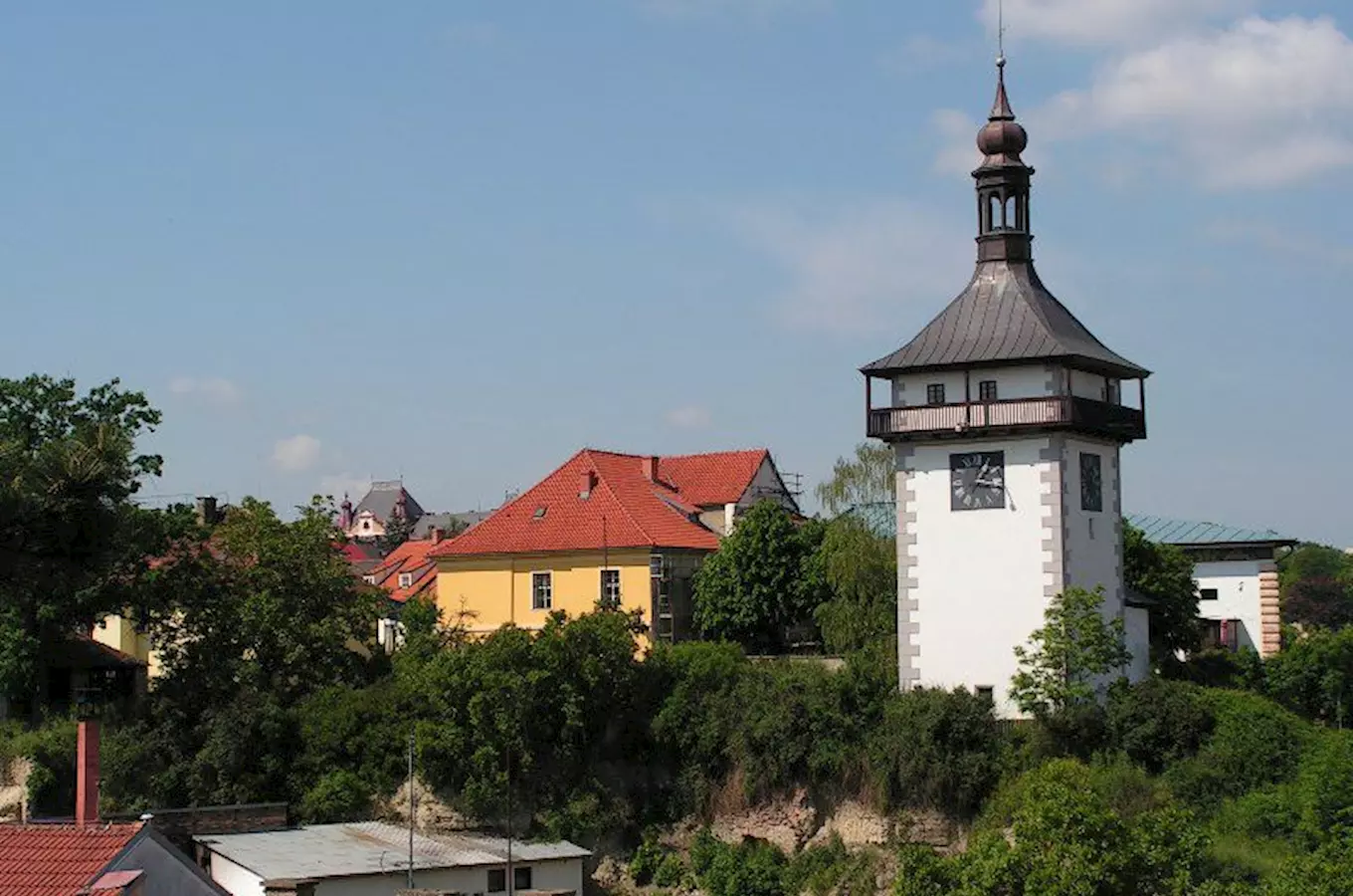 Gotická kamenná věž Hláska v Roudnici nad Labem