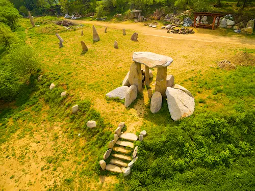 České Stonehenge u Těšovic nedaleko Kolovče