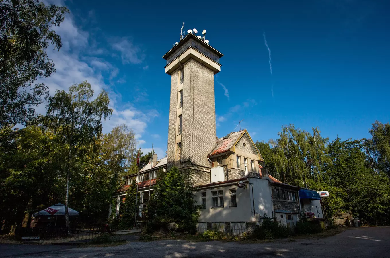 Rozhledna a restaurace Kožova hora u Kladna