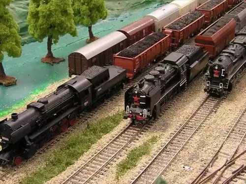 Zámek v Trmicích – za modelovými železnicemi a hornictvím