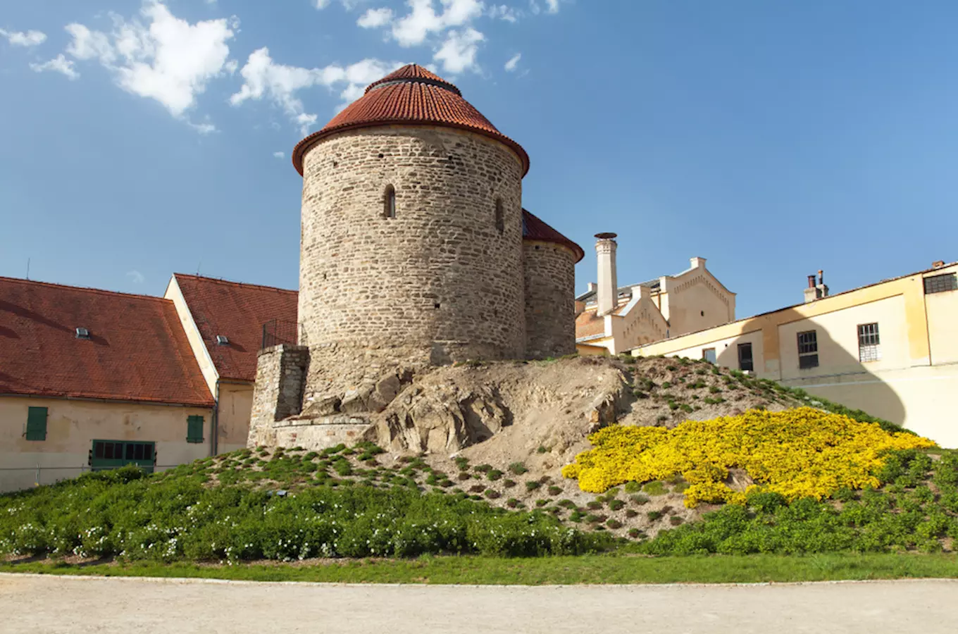 Znojemský hrad a rotunda zvou na prohlídky