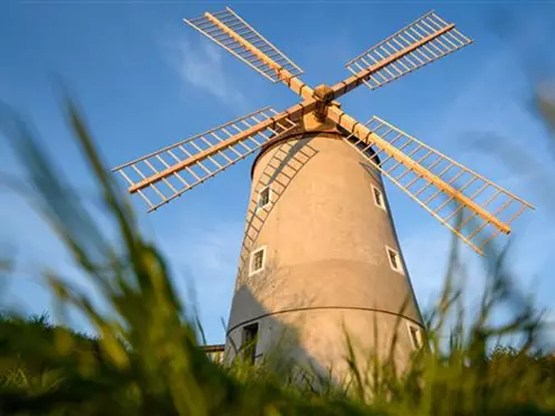 Lopatky větrného mlýna v Třebíči se již točí, expozice bude přístupná v létě