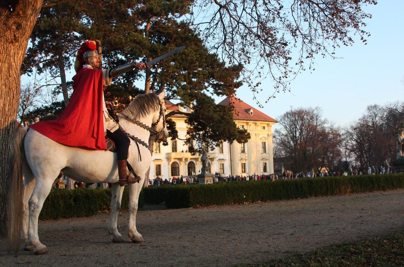 Jarní Vyjížďka Na Koni Zámek Slavkov Kudy Z Nudy