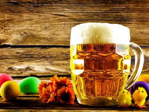 Zelený mok v městě piva, aneb tipy, kde ochutnáte v Plzni velikonoční speciály 2024