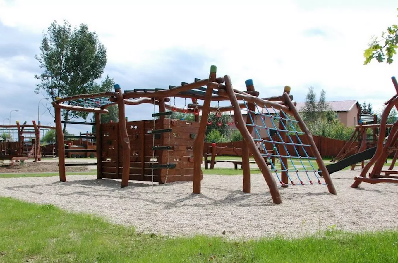 Víceúčelový dětský park v Liberci