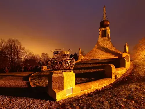 Věda a historie není nuda: Mohyla míru a další památníky válek i míru