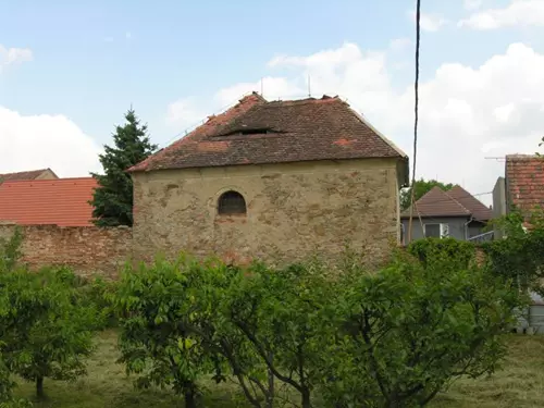 Synagoga v Neveklově