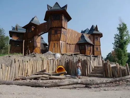 Zábavný park v Milovicích spolu s Hurvínkem s Máničkou láká na dětský den 