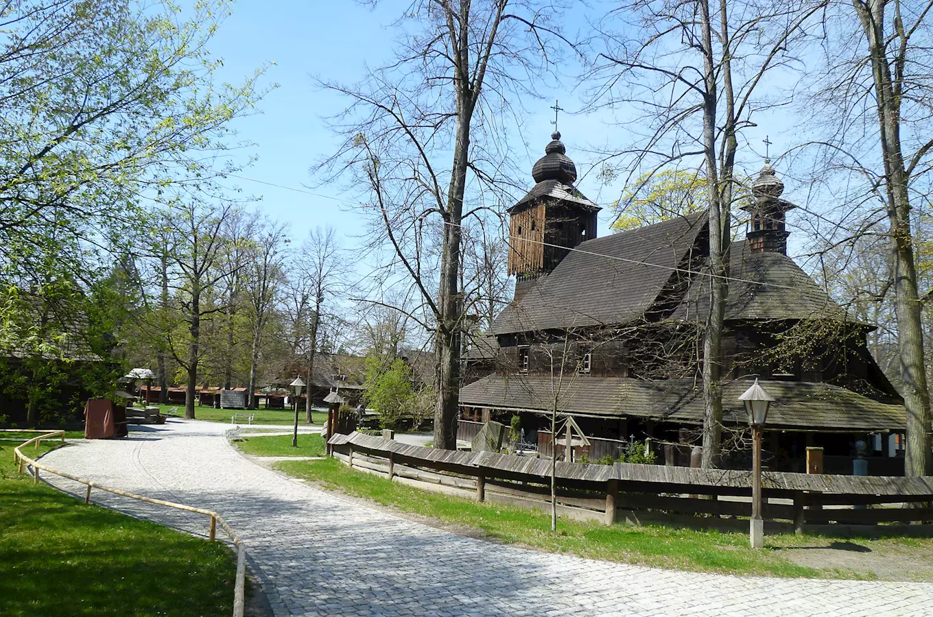 Valašský Slavín – čestné pohřebiště významných osobností východní Moravy
