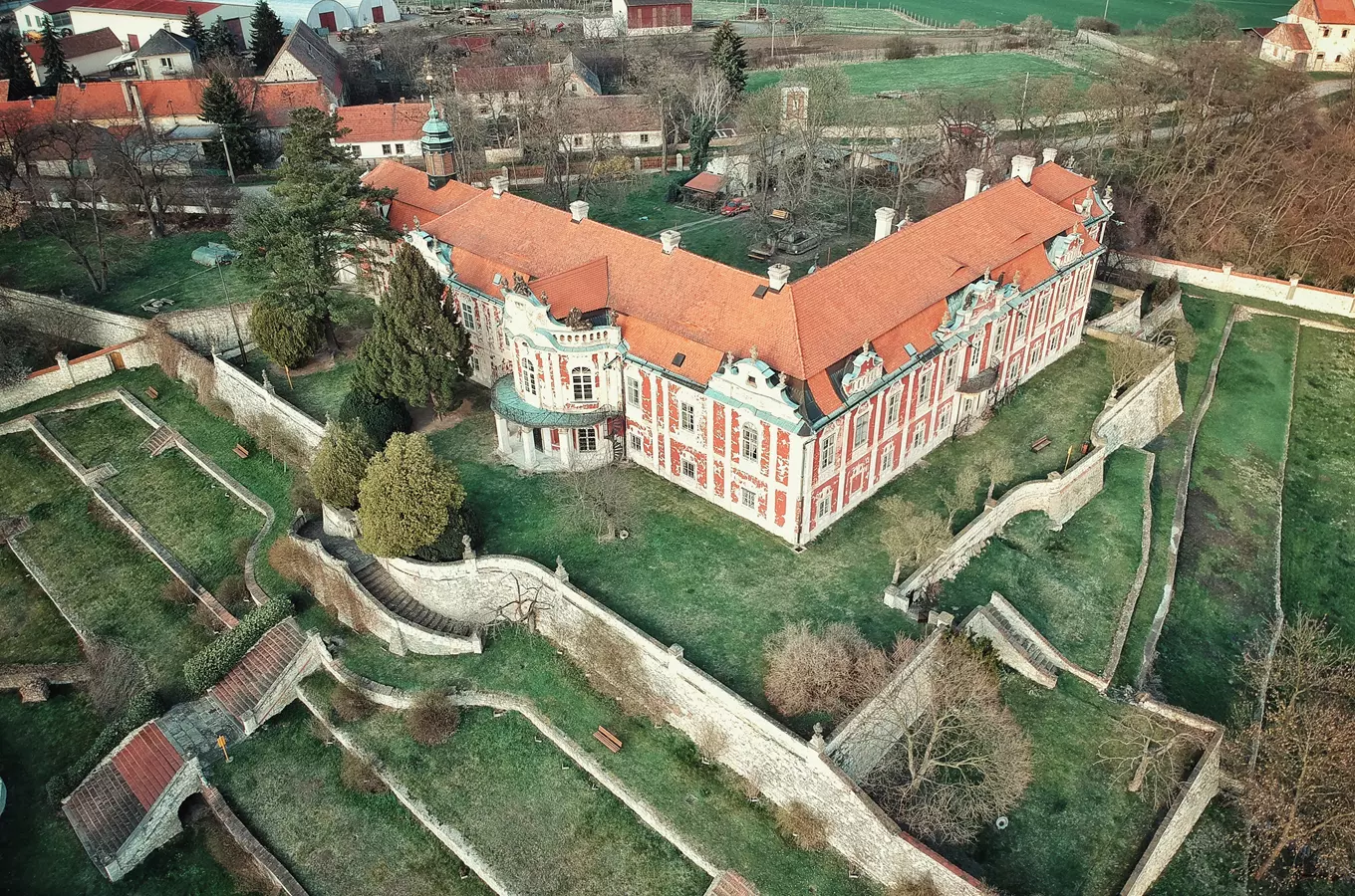 Zámek Stekník na Žatecku