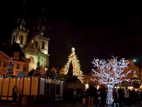 Vánoční trhy na Staroměstském náměstí mají bohatý program