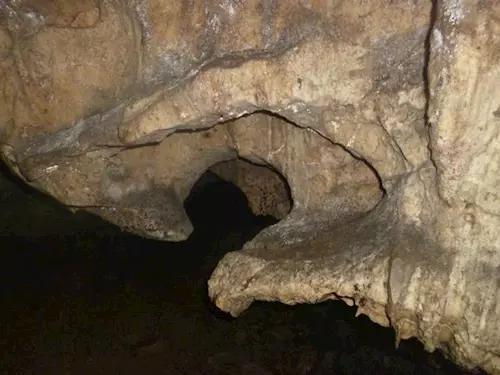 Jeskyně Tvarožné díry 