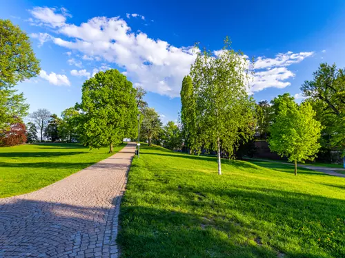 Běžecká trasa Letenským parkem