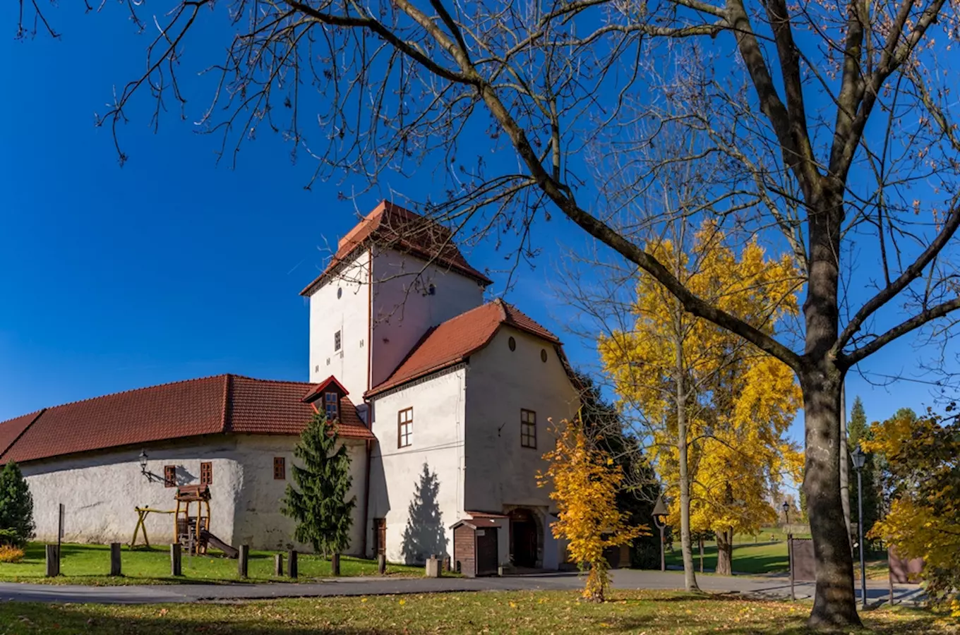 Slezskoostravský hrad, Ostrava, Kudy z nudy