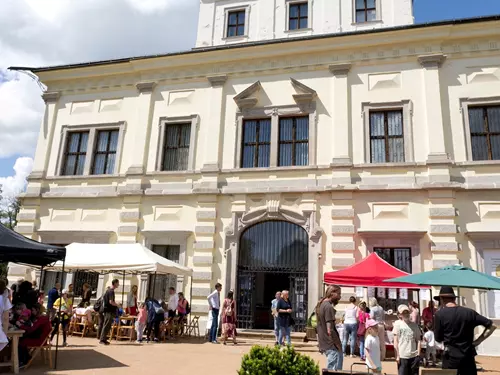 Zahradní slavnost 2025 v Letohrádku Ostrov – Poetika experimentu