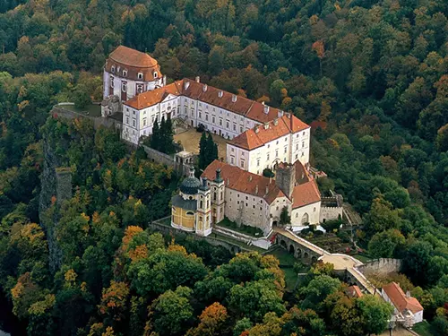 Zámkem jako v pohádce – kostýmovaná prohlídka pro děti