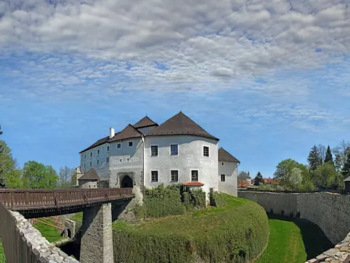 Podzimní hradní slavnosti na Nových Hradech lákají na bohatý program