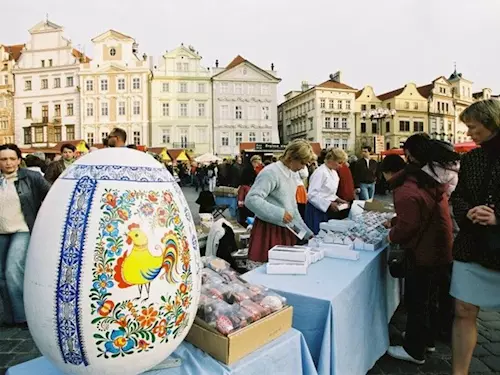 Velikonoční trhy na Staroměstském náměstí čeká rekordně kuriózní den 