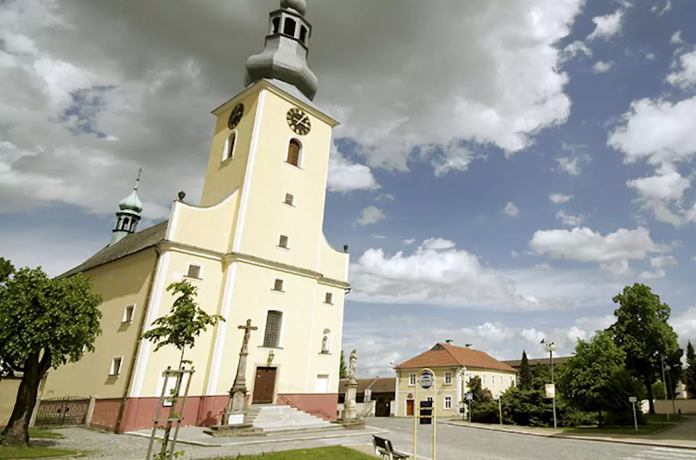 Kostel sv. Prokopa v Lošticích