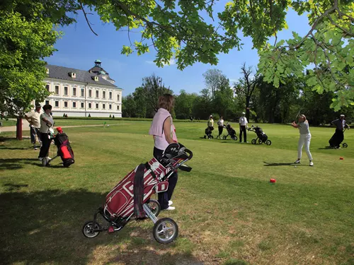 Kam na golf v Moravskoslezském kraji? Vyzkoušejte největší golfovou destinaci v Česku!