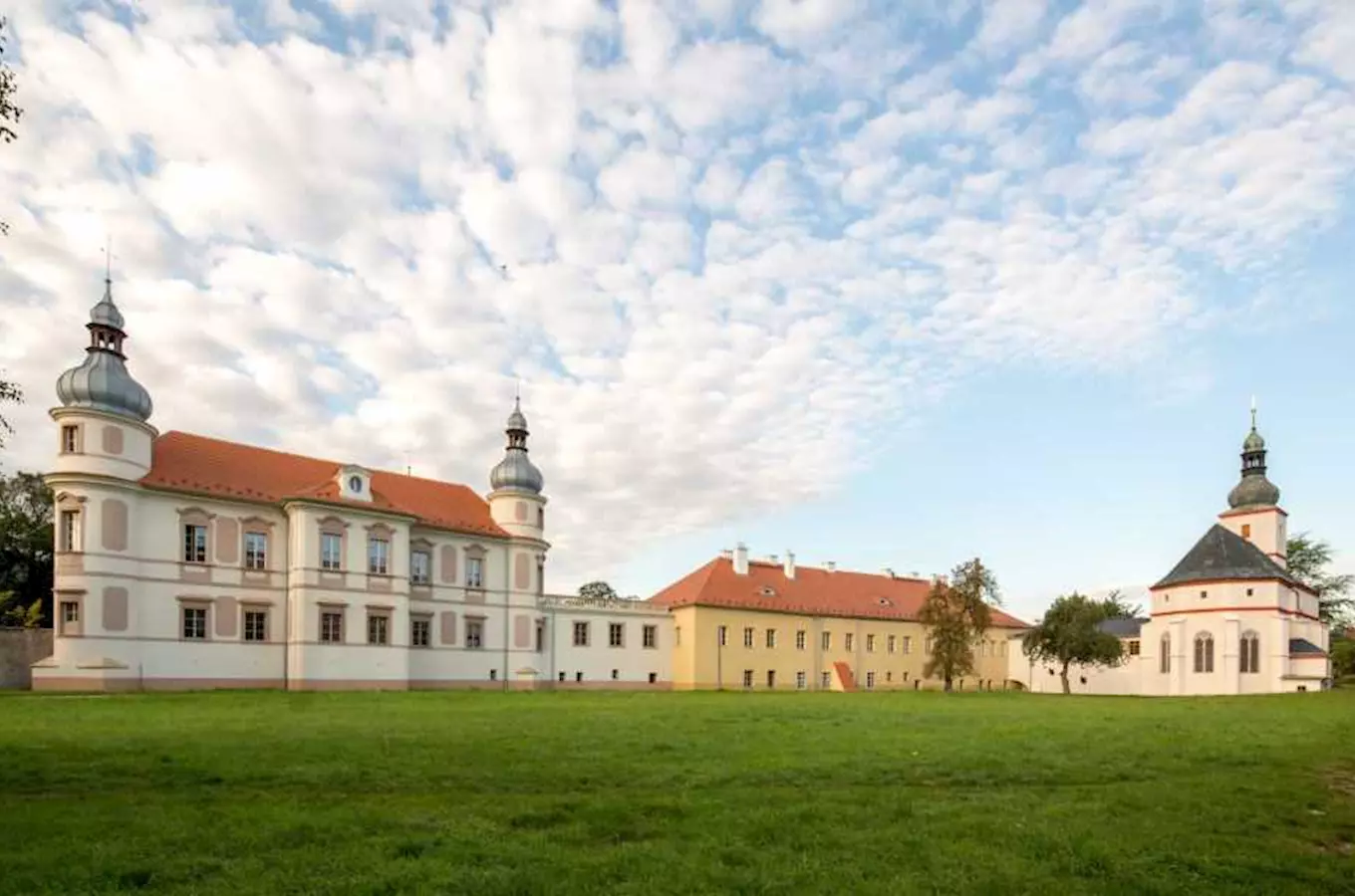 Kostel sv. Floriána Krásné Březno, Kudy z nudy