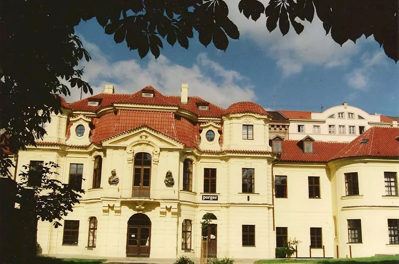 Letohrádek Portheimka na pražském Smíchově – letní sídlo K.I. Dientzenhofera