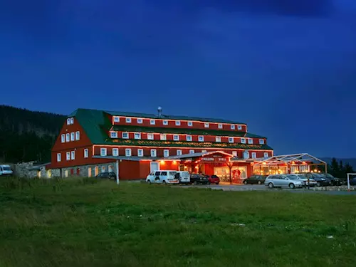 Hotel Špindlerova bouda – východiště turistických tras v Krkonoších