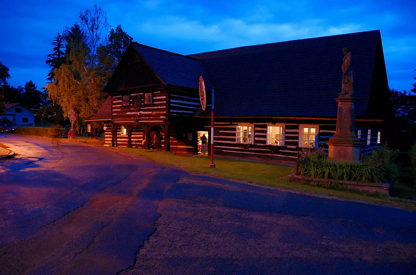 Rodný dům a muzeum Václava Hanky v Hořiněvsi