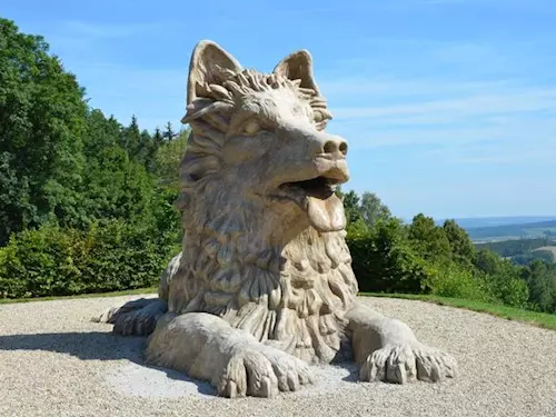 Chodský pes – největší psí socha v České republice