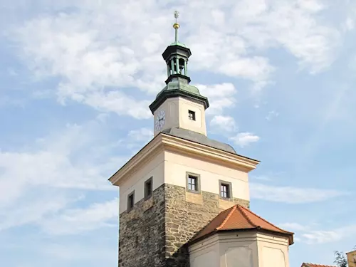 Černá věž v Lokti s expozicí řemesel