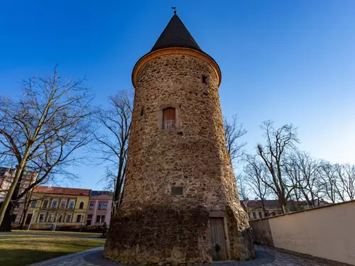 Věž Okrouhlice a městské opevnění v Klatovech