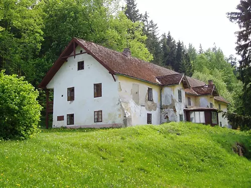 Odolenka – bývalé lázně u Hrádku