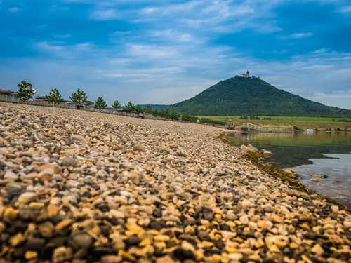 Mostecké jezero