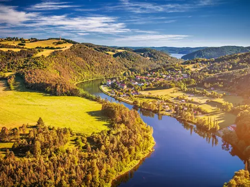 Vltavské vyhlídky: poznejte nejhezčí a turisty nejvyhledávanější vyhlídky na meandry Vltavy