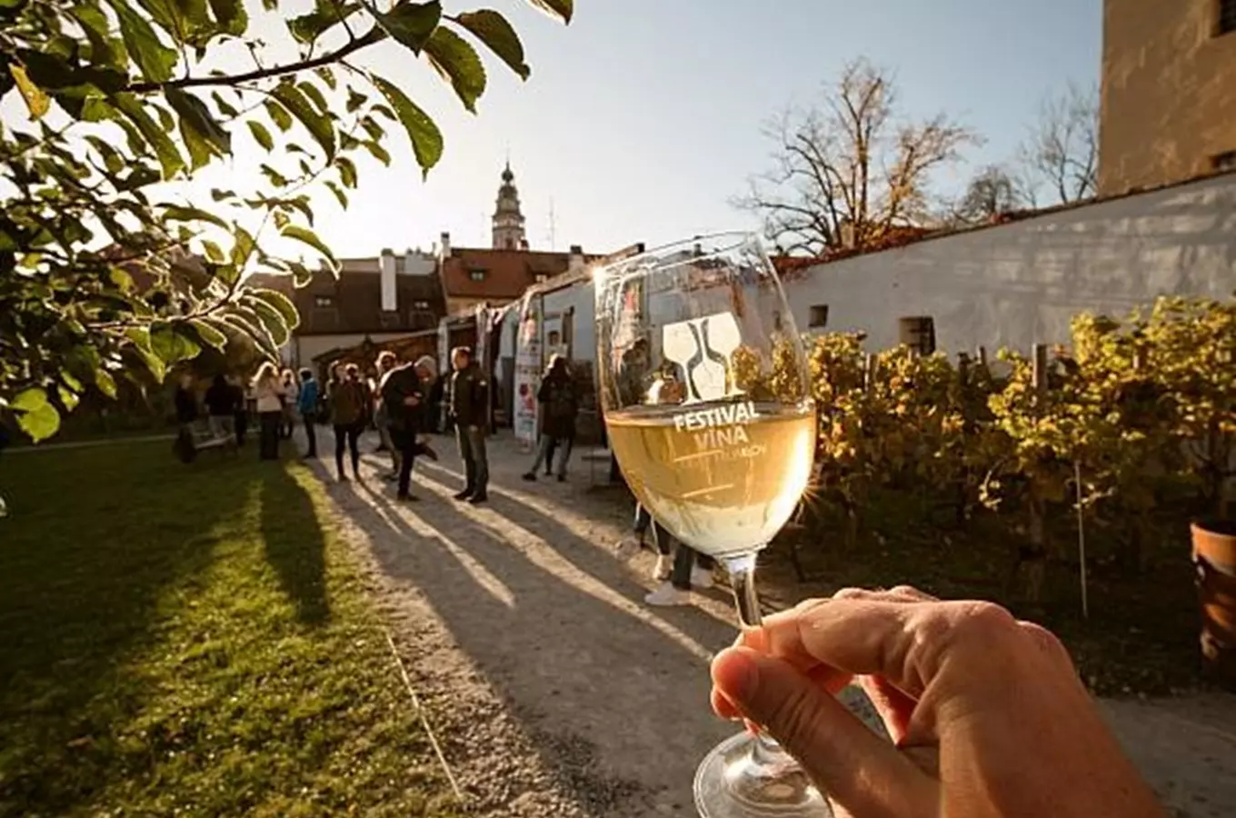 Zahradní degustace vín Český Krumlov