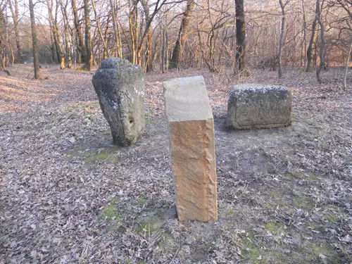 Rozcestí U Tří kamenů v Bílých Karpatech