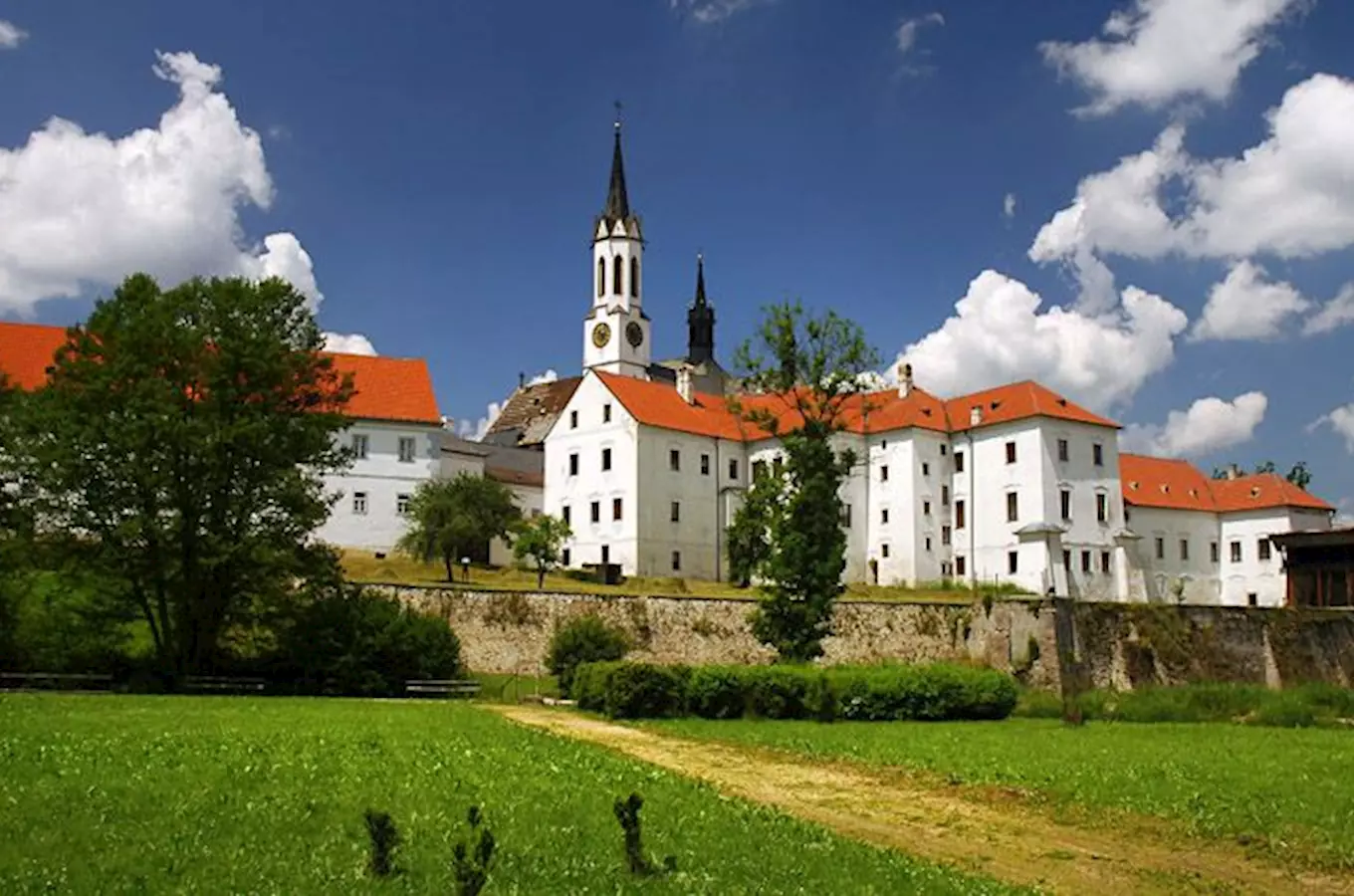 Vzácný a pečlivě střežený Závišův kříž bude vystavený ve Vyšším Brodě