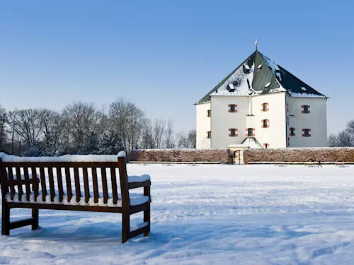 Letohrádek Hvězda, Kudy z nudy