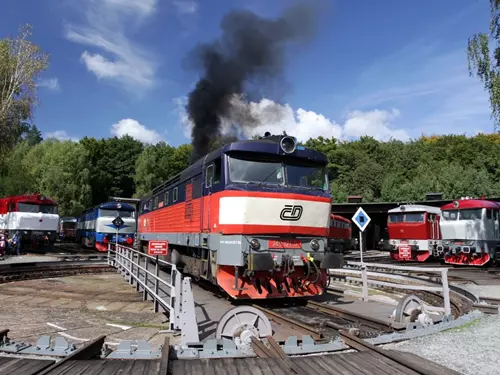 Železniční muzeum v Lužné u Rakovníka zve na setkání Bardotek